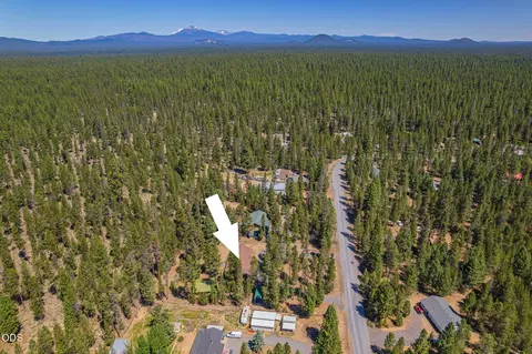 View/Area - 52917 Shady Ln, La Pine, OR 97739 photo 4 of 6