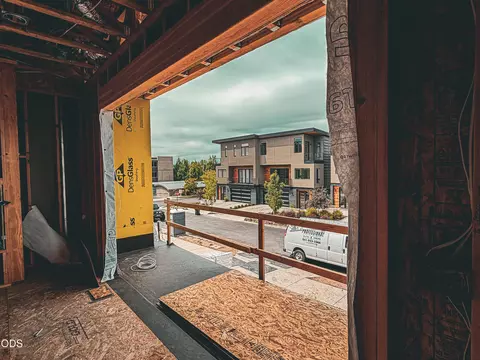 Other - 210 SW Log Ct, Bend, OR 97702 photo 7 of 8