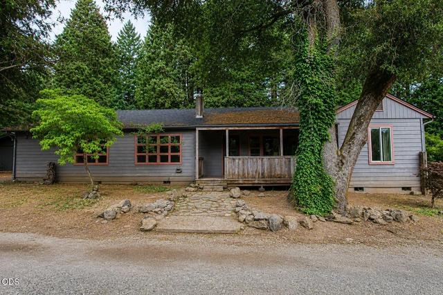 189 Bloom Rd, Wolf Creek, OR 97497