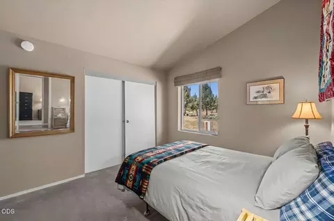 Bedroom - 67183 Harrington Loop, Bend, OR 97703 photo 4 of 5