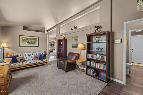 Living - 67183 Harrington Loop, Bend, OR 97703 photo 3 of 4
