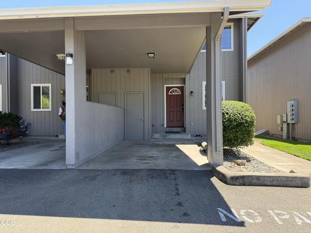 310 NE Terry Ln #1D, Grants Pass, OR 97526