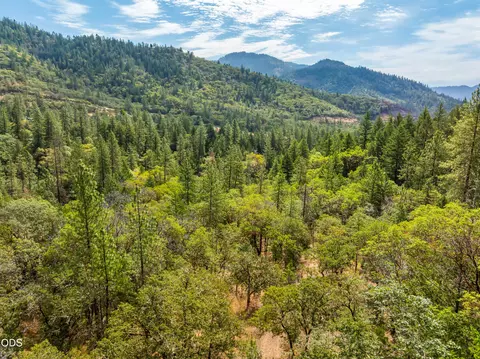 1230 W Jones Creek Rd #LOT 3, Grants Pass, OR 97526