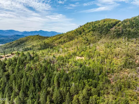 1238 W Jones Creek Rd #LOT 1, Grants Pass, OR 97526