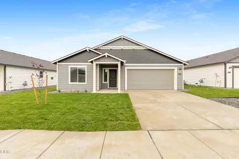 1172 NW Fairway Dr #148, Madras, OR 97741