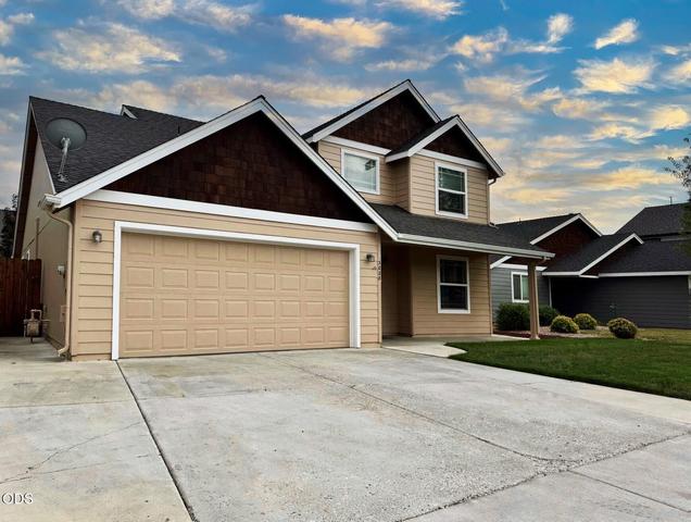 3028 SW Indian Pl, Redmond, OR 97756