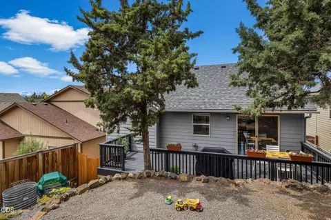 Exterior - 63348 Lamoine Ln, Bend, OR 97701 photo 4 of 7