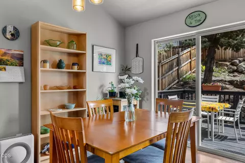 Dining - 63348 Lamoine Ln, Bend, OR 97701 photo 3 of 4