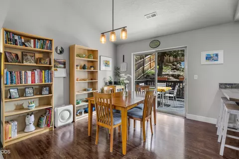 Dining - 63348 Lamoine Ln, Bend, OR 97701 photo 1 of 4