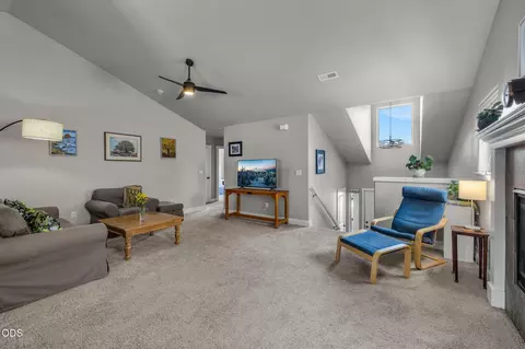 Living - 63348 Lamoine Ln, Bend, OR 97701 photo 4 of 6