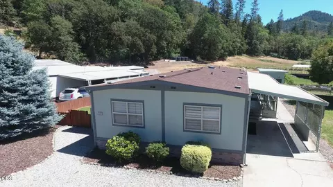 2019 Rogue River Hwy UNIT 13, Gold Hill, OR 97525