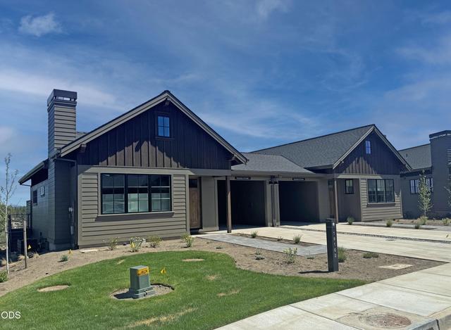 19103 Trailhead Ct #7, Bend, OR 97702