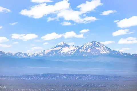 14527 SW Aquatic View Ln, Powell Butte, OR 97753