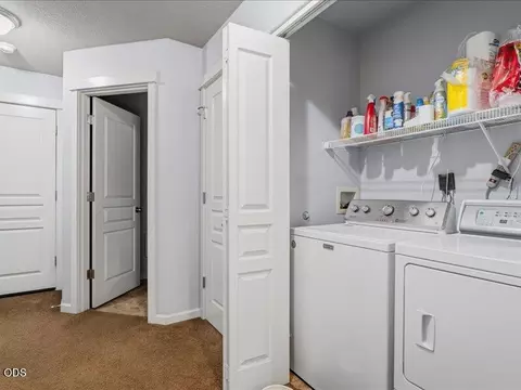 16558 Daisy Pl, La Pine, OR 97739 photo 9