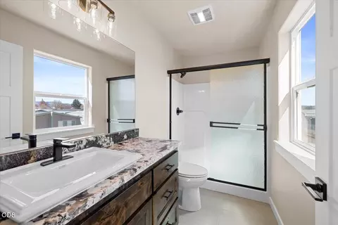 7871 Houston Loop, White City, OR 97503