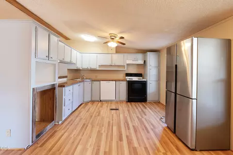 8401 Old Stage Rd UNIT 65, Central Point, OR 97502 photo 18