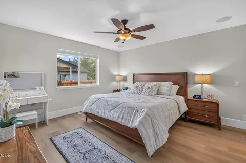 Bedroom - 62633 Hawkview Rd, Bend, OR 97701 photo 1 of 4