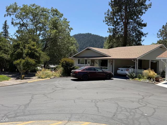 703 Brookside Cir, Rogue River, OR 97537