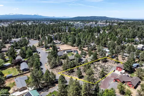 20874 Greenmont Dr, Bend, OR 97702 photo 12