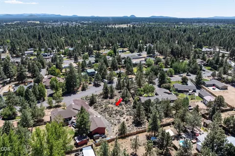 20874 Greenmont Dr, Bend, OR 97702 photo 13