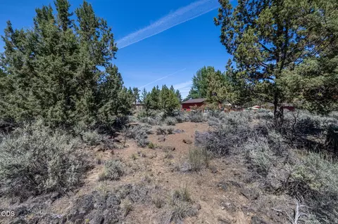 20874 Greenmont Dr, Bend, OR 97702 photo 8