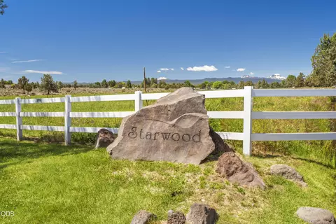 View/Area - 64740 Alcor Pl, Bend, OR 97703 photo 5 of 5