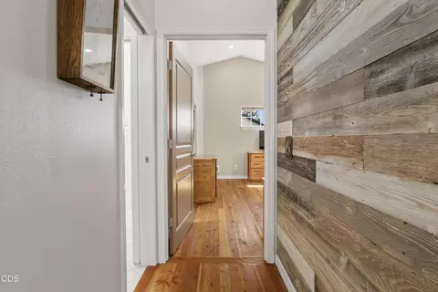 Entry Way - 64740 Alcor Pl, Bend, OR 97703 photo 2 of 5