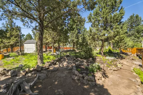 Exterior - 64740 Alcor Pl, Bend, OR 97703 photo 2 of 14