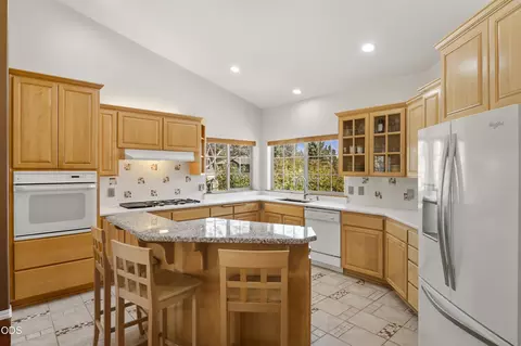 Kitchen - 64740 Alcor Pl, Bend, OR 97703 photo 1 of 5