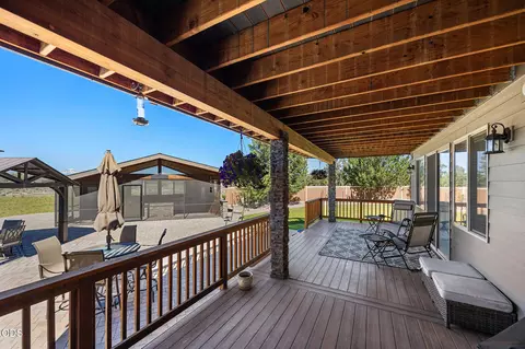 Exterior - 21455 SW Young Ave, Bend, OR 97703 photo 11 of 22