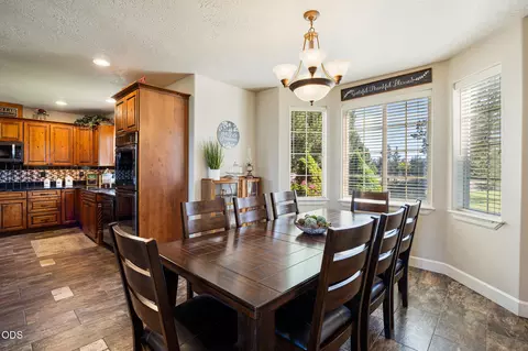 Dining - 21455 SW Young Ave, Bend, OR 97703 photo 1 of 2
