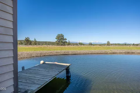 View/Area - 21455 SW Young Ave, Bend, OR 97703 photo 3 of 6