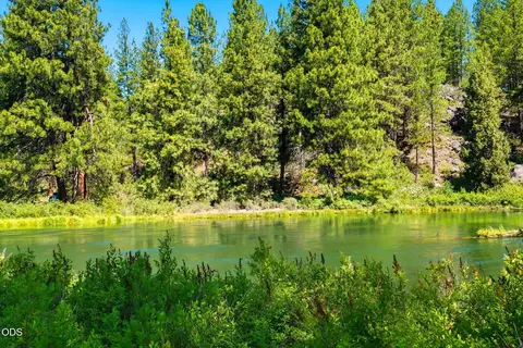18831 Baker Rd, Bend, OR 97702 photo 3