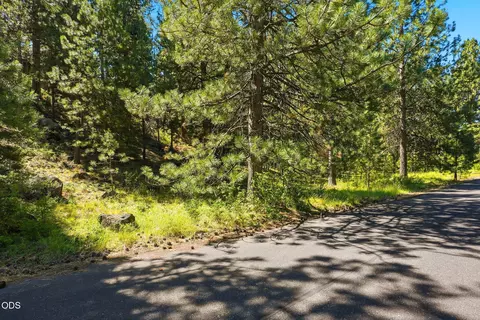 18831 Baker Rd, Bend, OR 97702 photo 6