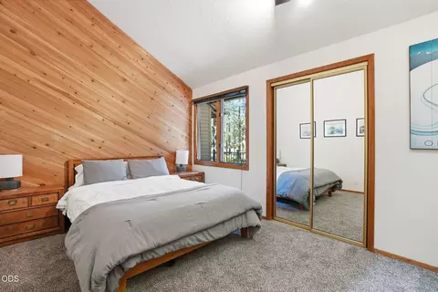 Bedroom - 17901 Red Cedar Ln, Sunriver, OR 97707 photo 3 of 8