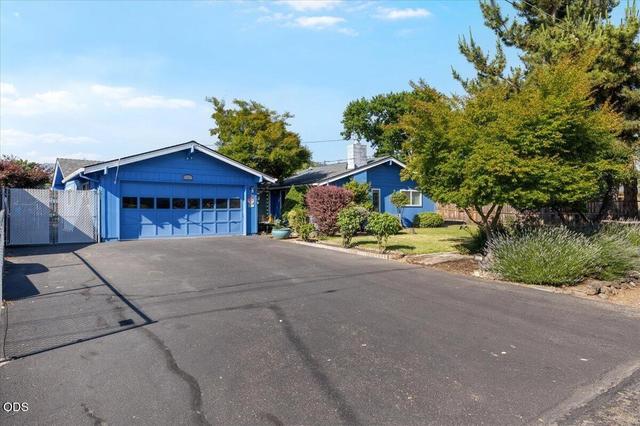 2055 Alamar St, Medford, OR 97501