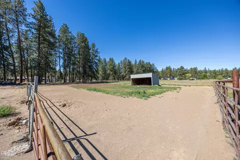 Exterior - 60266 Tekampe Rd, Bend, OR 97702 photo 14 of 15