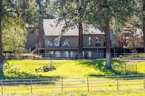 Exterior - 60266 Tekampe Rd, Bend, OR 97702 photo 10 of 15
