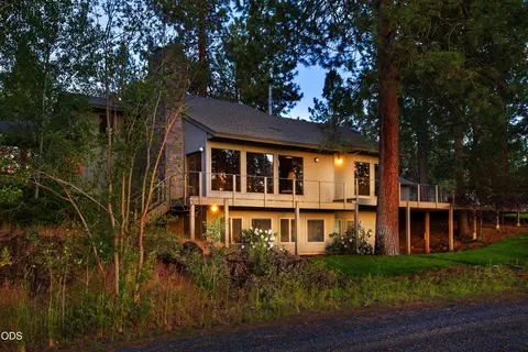 Exterior - 60266 Tekampe Rd, Bend, OR 97702 photo 2 of 15