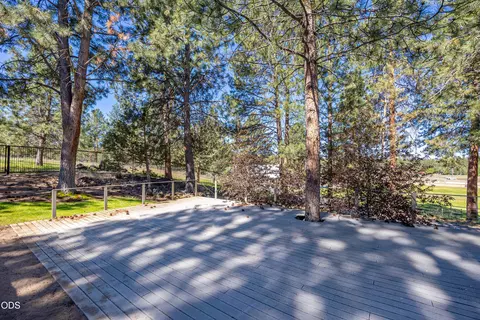 Exterior - 60266 Tekampe Rd, Bend, OR 97702 photo 13 of 15