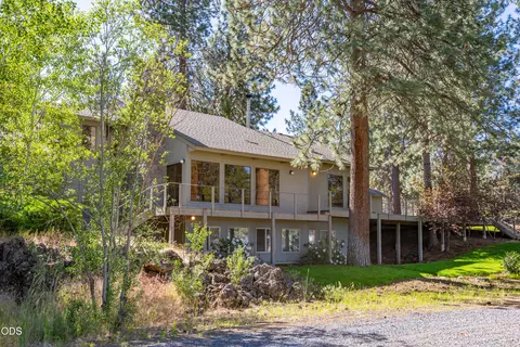 Exterior - 60266 Tekampe Rd, Bend, OR 97702 photo 9 of 15