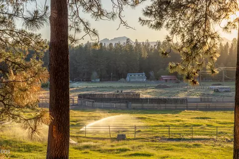 60266 Tekampe Rd, Bend, OR 97702