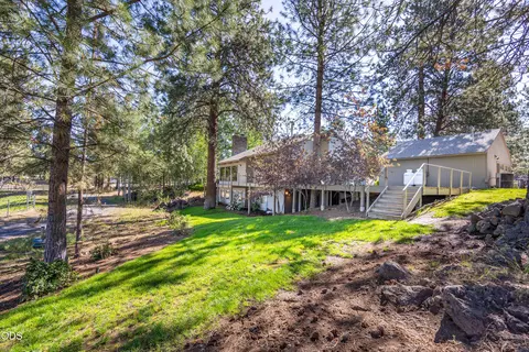 Exterior - 60266 Tekampe Rd, Bend, OR 97702 photo 4 of 15