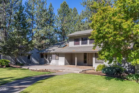 Exterior - 60266 Tekampe Rd, Bend, OR 97702 photo 6 of 15