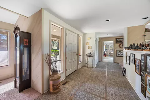 Entry Way - 60266 Tekampe Rd, Bend, OR 97702 photo 1 of 3