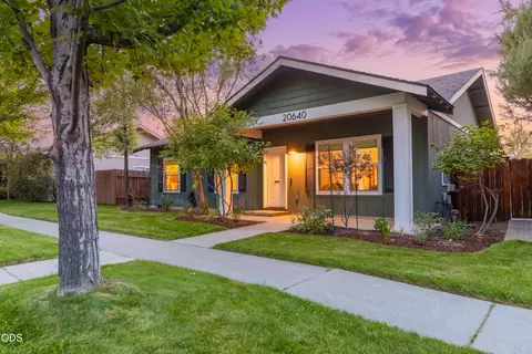 20640 Wild Rose Ln, Bend, OR 97702