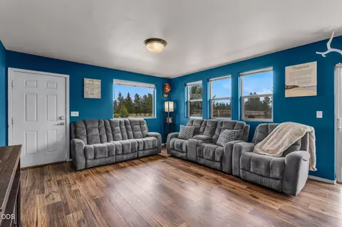 16699 Conifer Ct, La Pine, OR 97739 photo 5