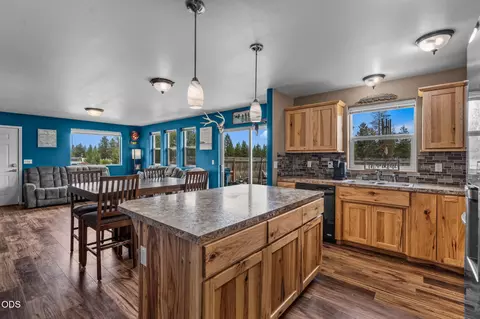 16699 Conifer Ct, La Pine, OR 97739 photo 6