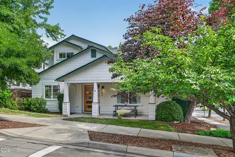 953 Spring Way, Ashland, OR 97520