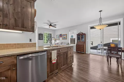 Kitchen - 20844 Gateway Dr, Bend, OR 97702 photo 5 of 5